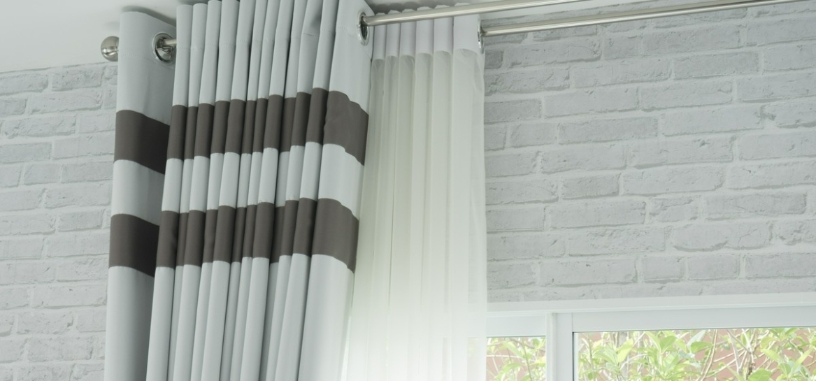 Kreszowany woal – jak dopasować go do stylu wnętrza?