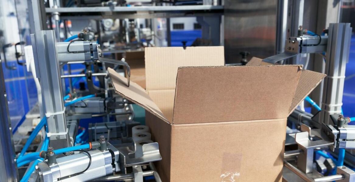 Jak produkcja skrzynek wpływa na jakość obsługi dla klienta?