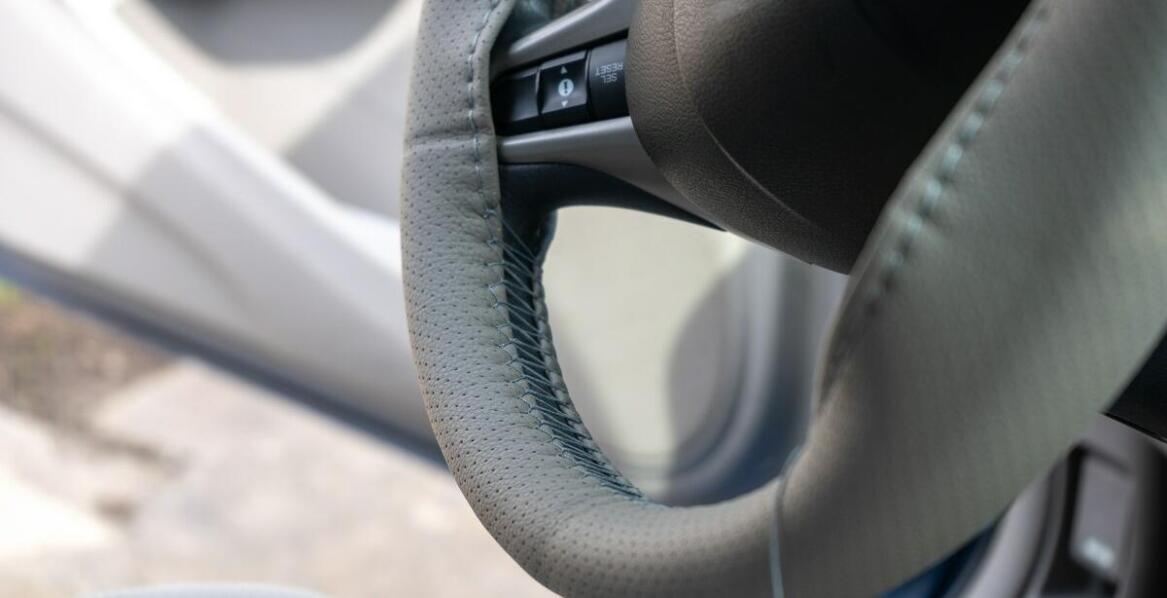 Jak taśma na kierownicy wpływa na bezpieczeństwo jazdy w Grande Punto?