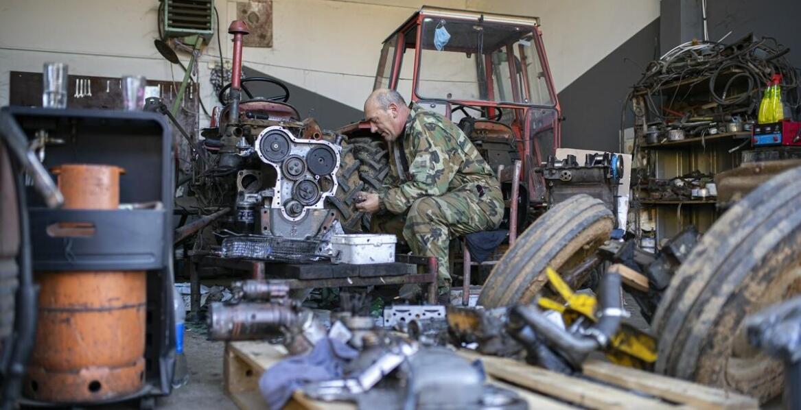 Jakie są kluczowe wyzwania w modernizacji starszych modeli silników C-330?