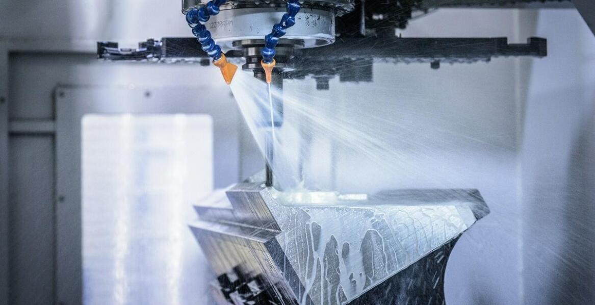 Jak nowe technologie wpływają na efektywność i jakość procesów CNC frezowania?