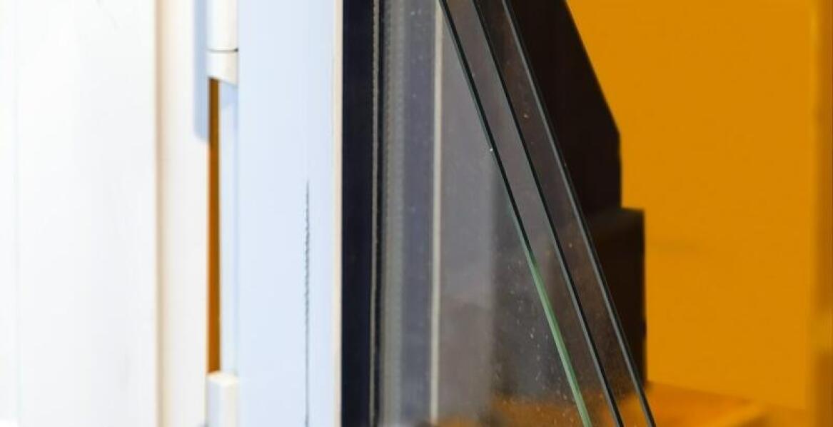 Optymalizacja energooszczędności dzięki szybowym pakietom w oknach PVC