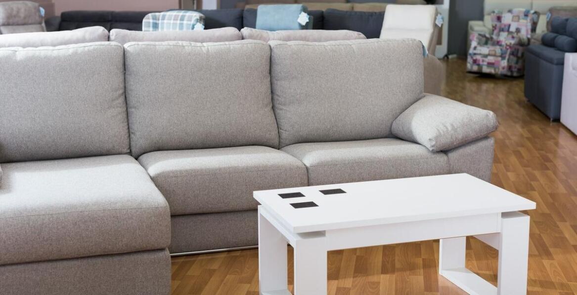 Zalety inwestowania w tapicerowane meble z polskich fabryk