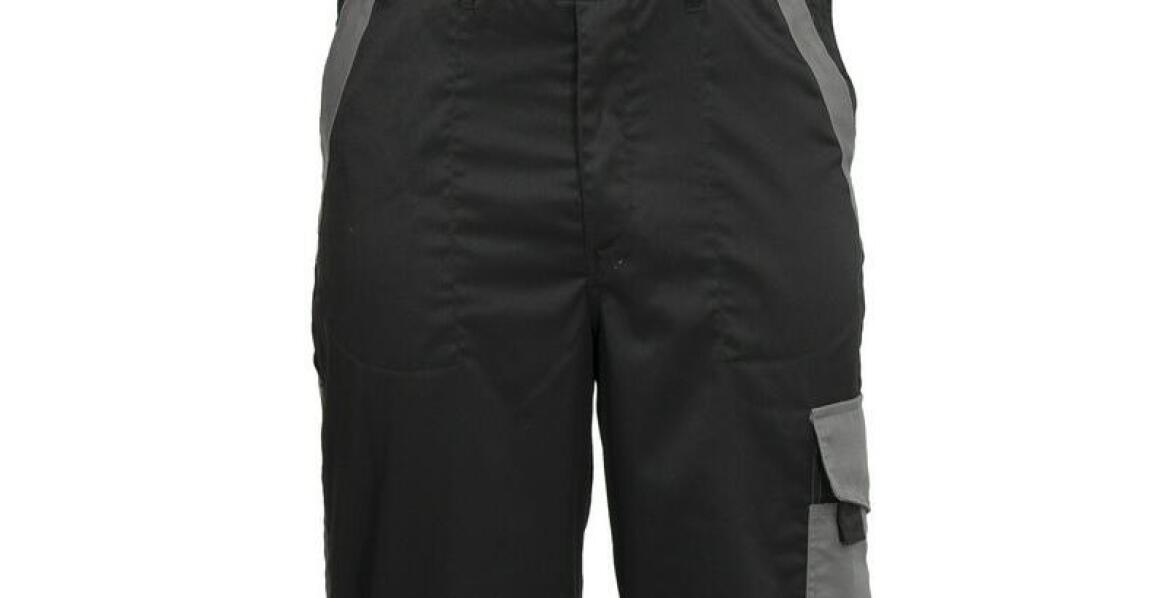 Najważniejsze cechy piaskowych spodni koszarowych przydatne w przemyśle mechanicznym