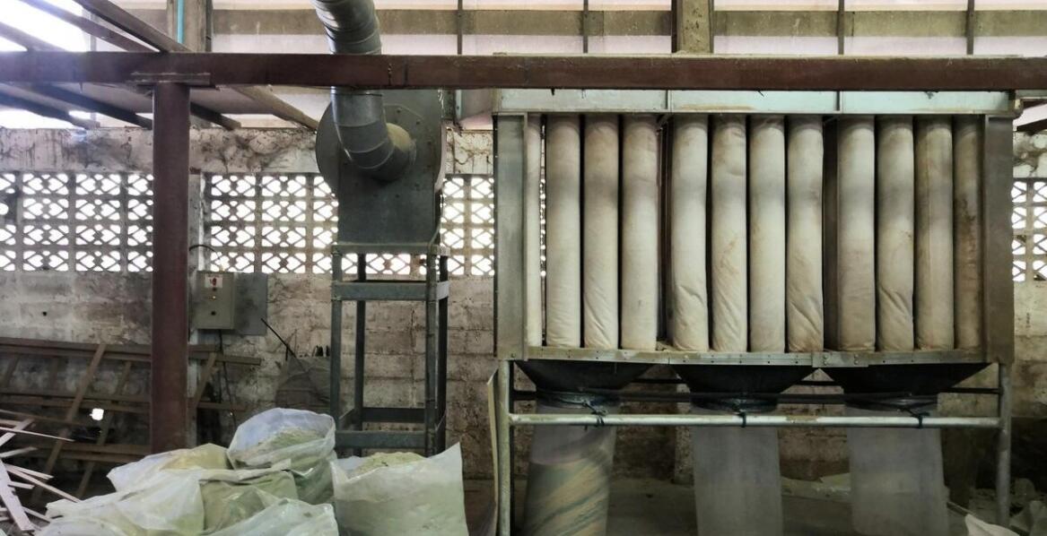 Jak przemysłowe systemy odpylające poprawiają jakość powietrza?