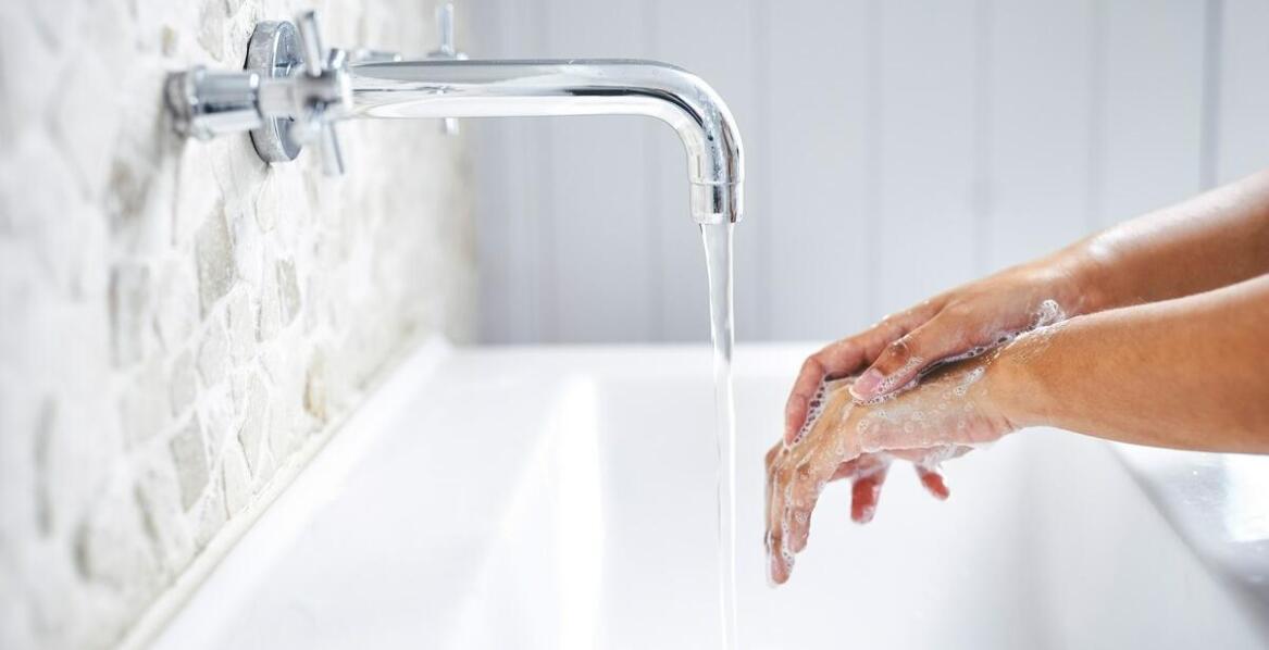 Jak bidetta przy umywalce wpływa na komfort użytkowania łazienki?