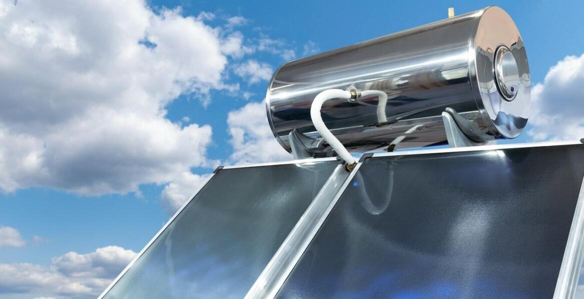 Jak odpowiednio dobrać słoneczne panele do ogrzewania basenu?