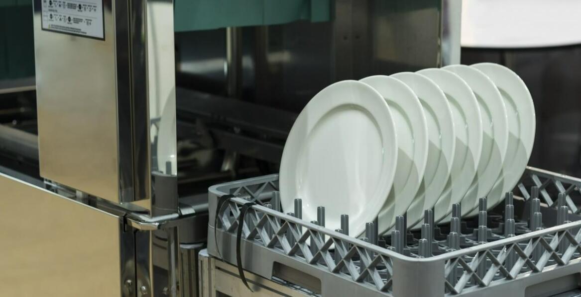 Wybór odpowiedniej myjki do szkła – na co zwrócić uwagę?