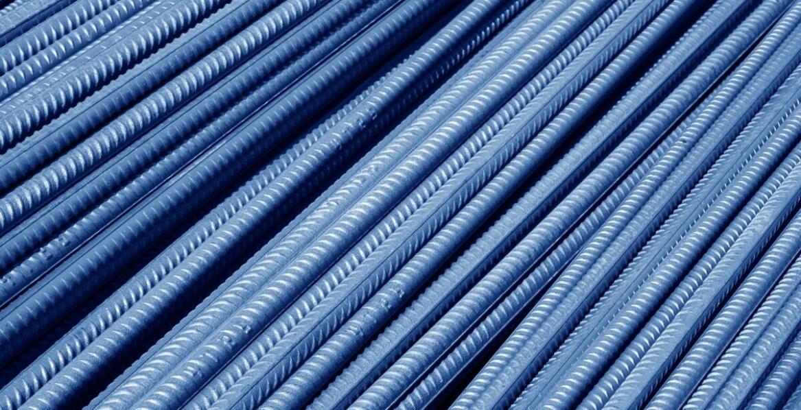 Jak kute pręty C45 wpływają na trwałość konstrukcji stalowych?