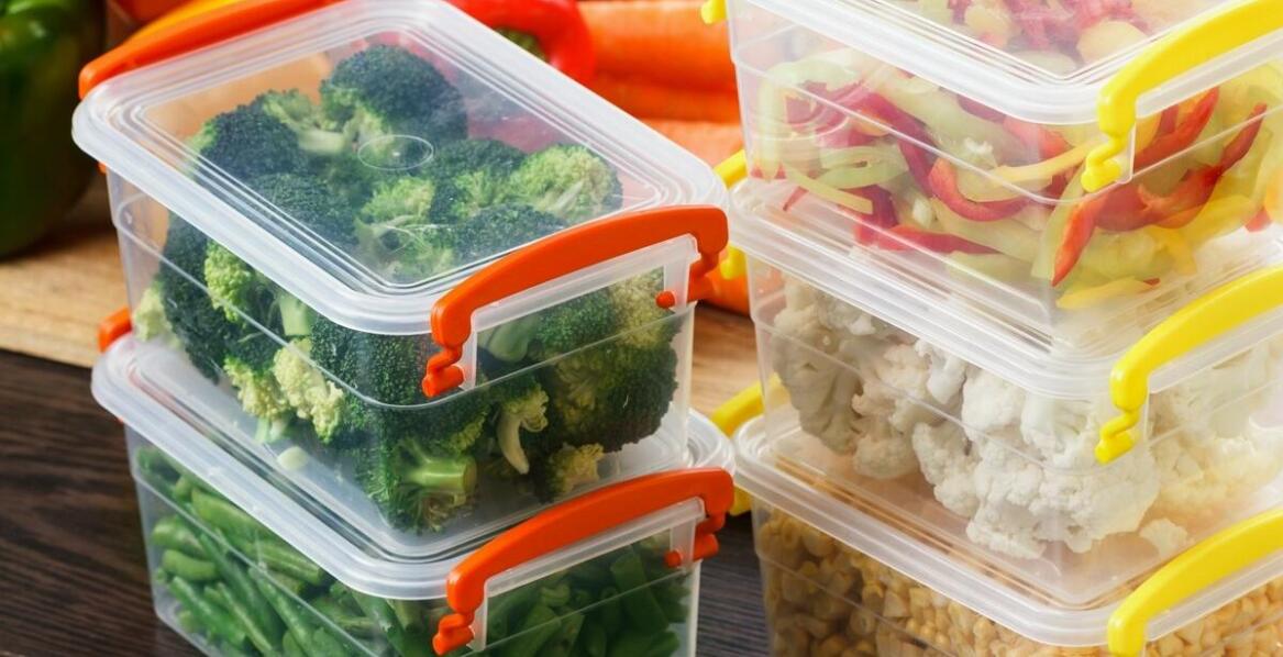 Jakie korzyści przynoszą hurtowe zamówienia pudełek do zupy dla restauracji?