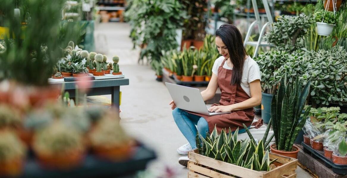 Wsparcie wirtualnej asystentki przy przygotowywaniu treści i grafik do social media