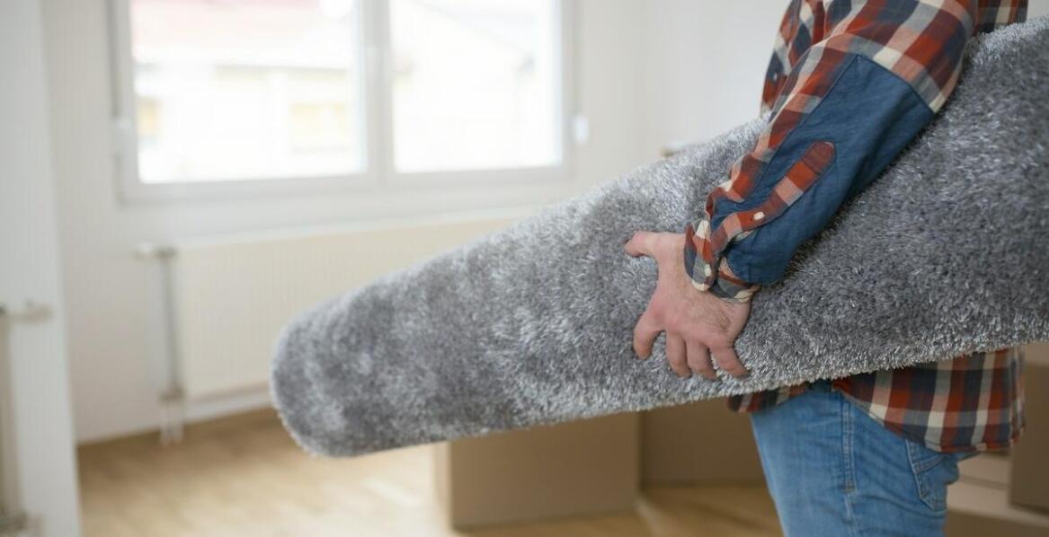 Jakie korzyści niesie ze sobą wynajęcie specjalistów do transportu mebli?