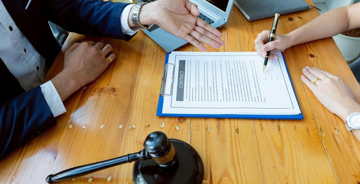 Jak efektywnie wykorzystać prawne doradztwo w działalności gospodarczej?