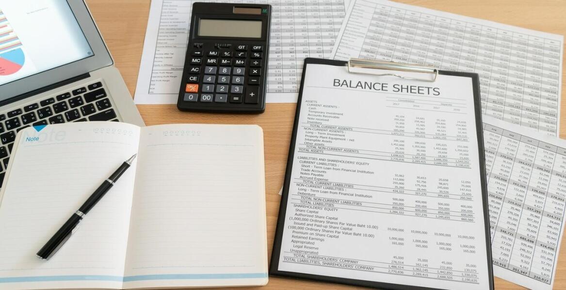 Jak kompleksowa księgowa obsługa wpływa na rozwój przedsiębiorstwa?