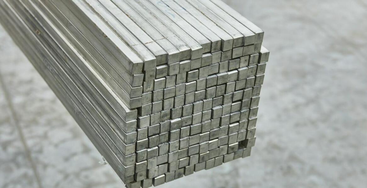 Kwadratowe pręty w kontekście norm jakościowych – co warto wiedzieć?