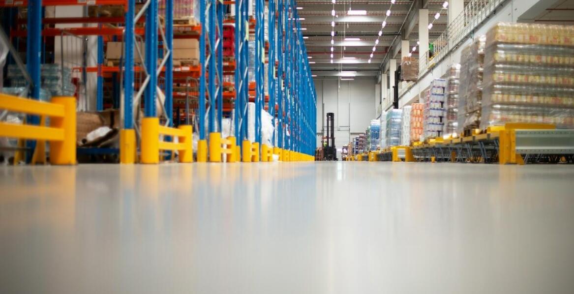 Wpływ ergonomicznych rozwiązań na organizację przestrzeni w magazynie