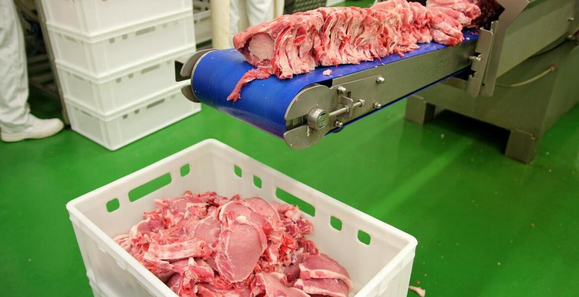 Jakie są korzyści ze współpracy z zakładem przetwórstwa mięsnego dla lokalnych rolników?