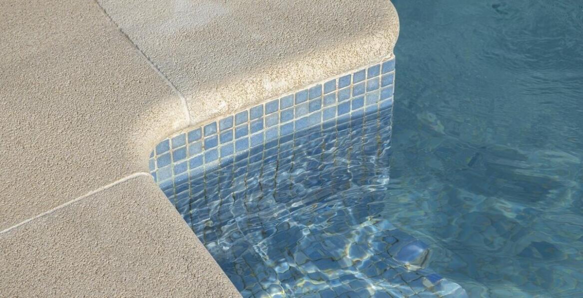 Jakie są kluczowe zalety poliuretanowej elastycznej nawierzchni w parkach wodnych?