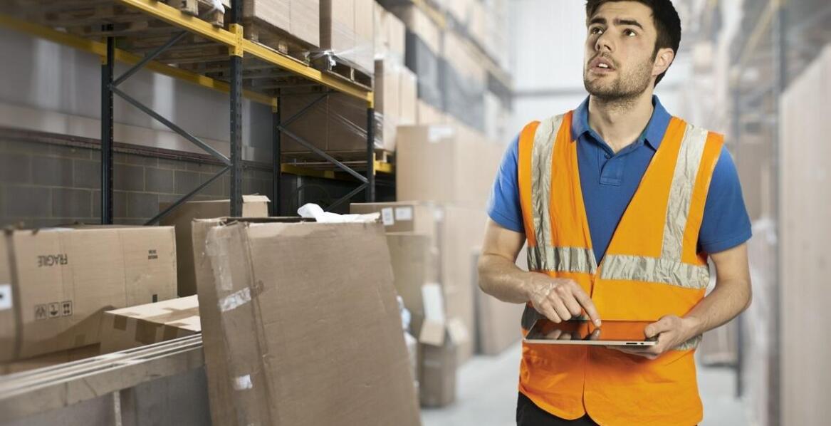 Jak system SENT wspiera logistykę w transporcie odzieży i obuwia?