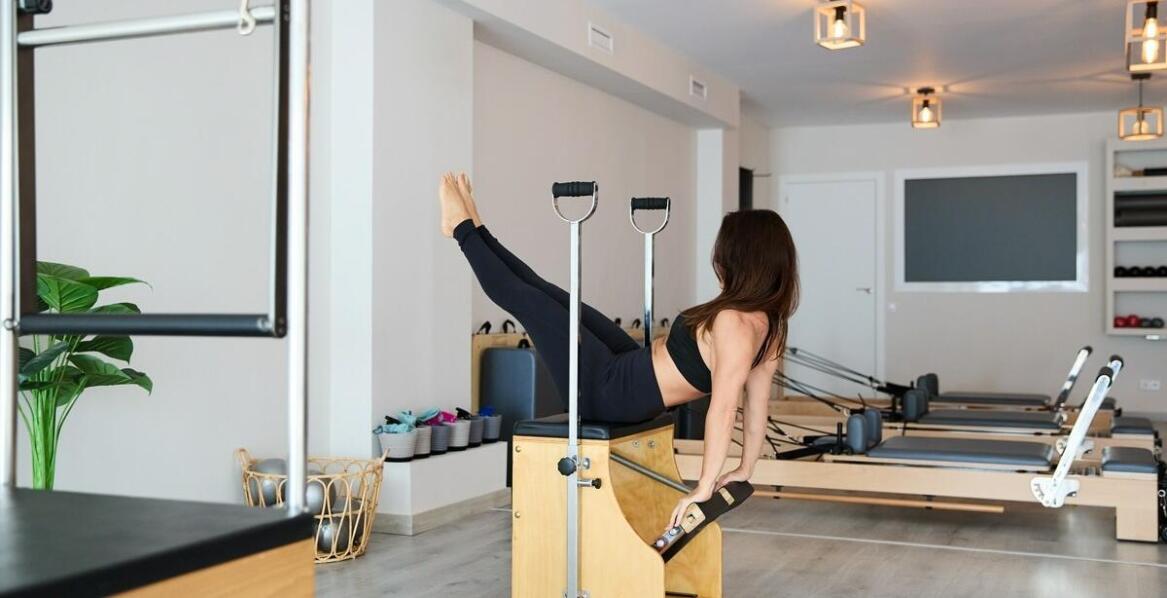 Rola centrum jogi i pilatesu w poprawie zdrowia kręgosłupa