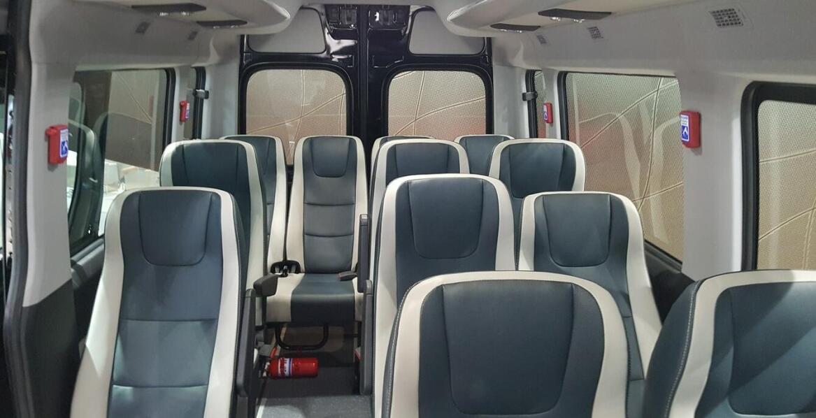 Zalety pokrowców do wnętrza DAF 106 dla długodystansowych kierowców