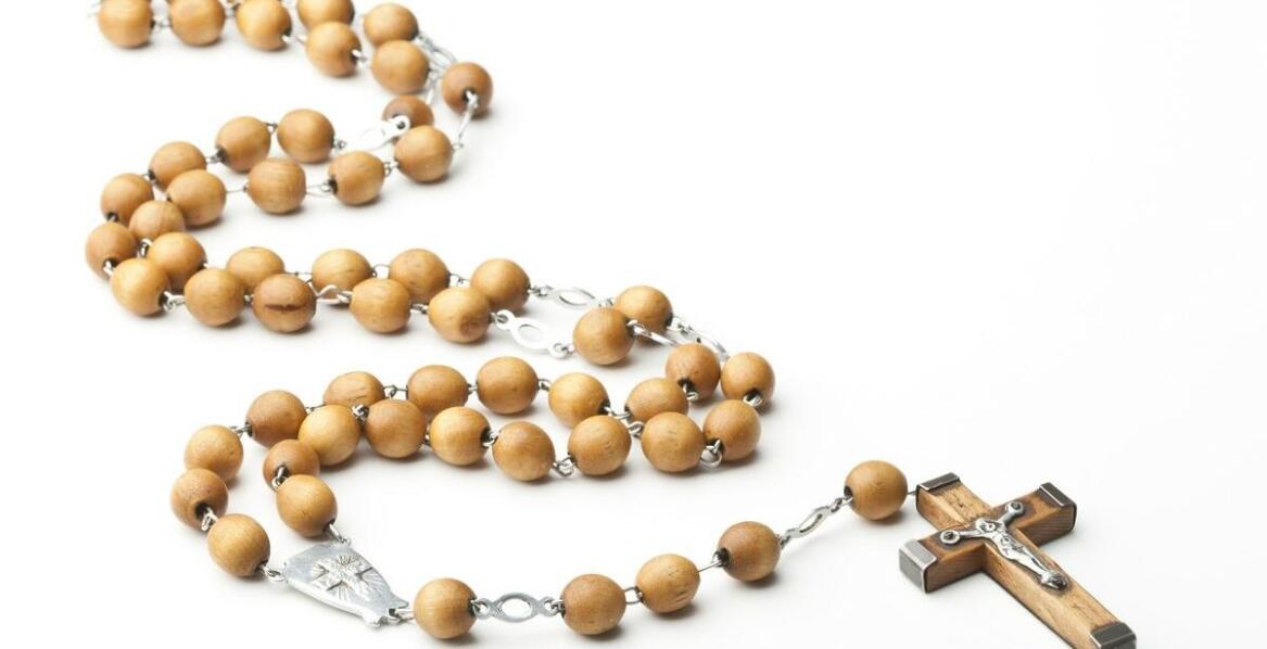 Gdzie najlepiej przechowywać św. Rity różaniec, aby był bezpieczny i trwały?