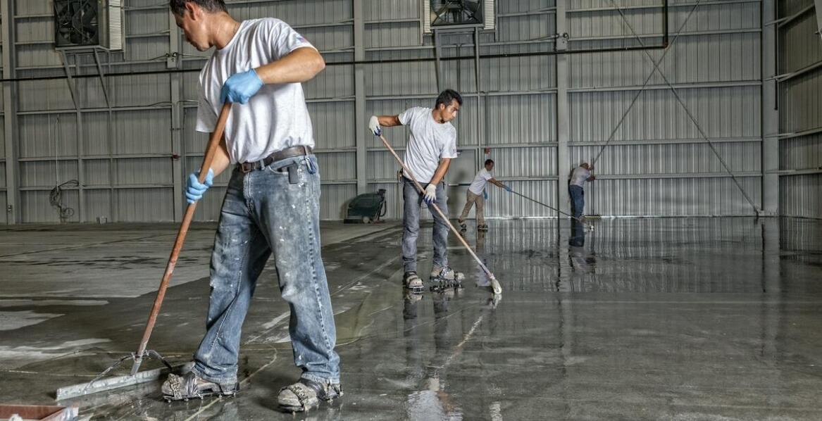 Nietypowe posadzkarskie zlecenia – wyzwania i rozwiązania