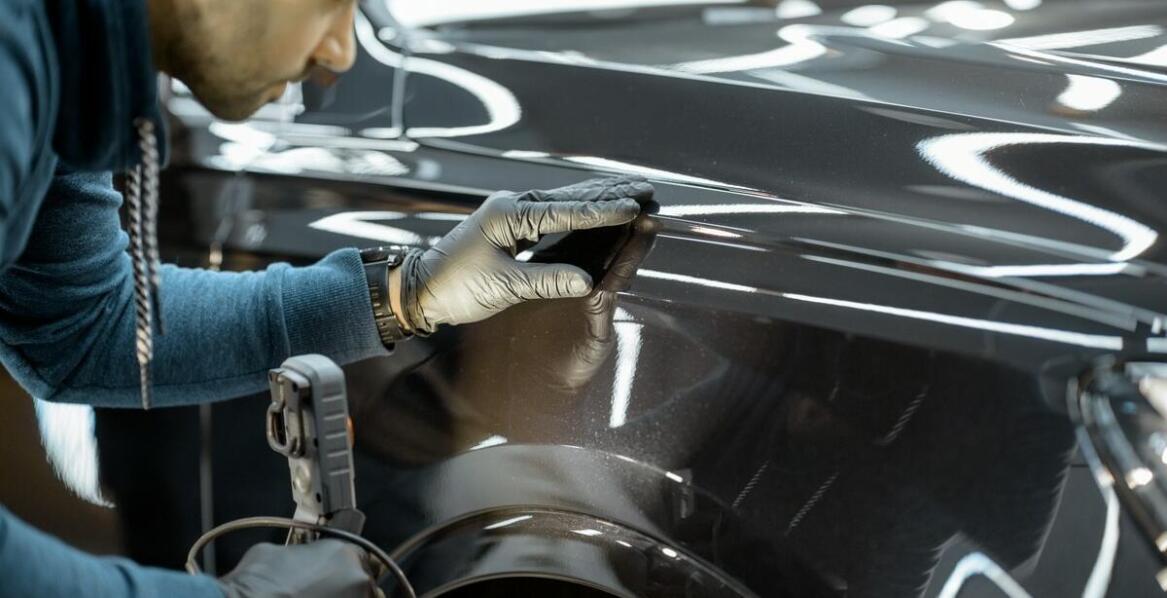 Cynowanie samochodowych karoserii – dlaczego warto zainwestować w profesjonalny sprzęt?