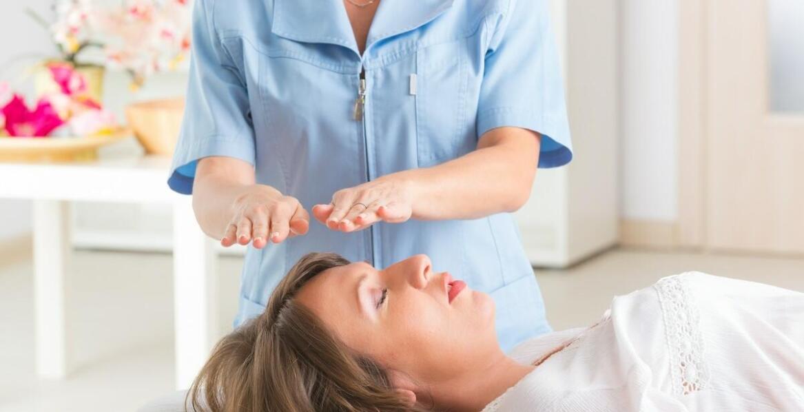 Pakiety spa nad Bałtykiem: jak wpływają na relaks i regenerację?