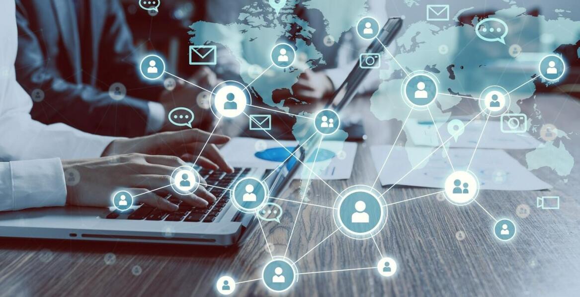 Rola portali pracy w budowaniu zawodowych sieci kontaktów za granicą