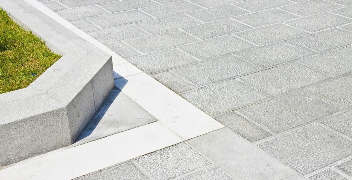 Jakie wzory kostki brukowej najlepiej pasują do nowoczesnych tarasów?