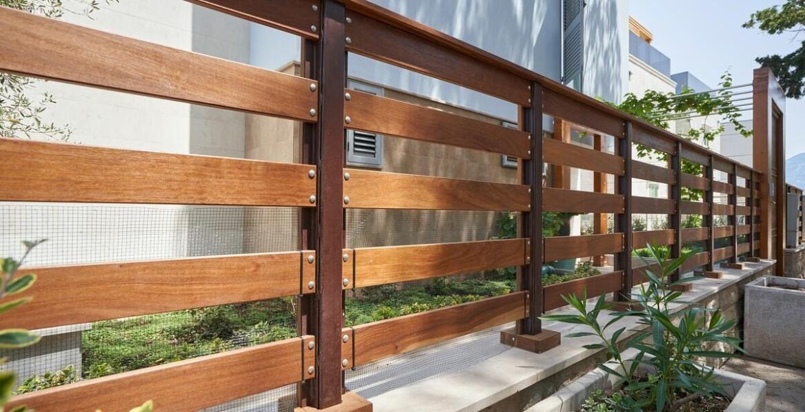 Jak betonowe ogrodzenia mogą poprawić estetykę i funkcjonalność Twojego ogrodu?