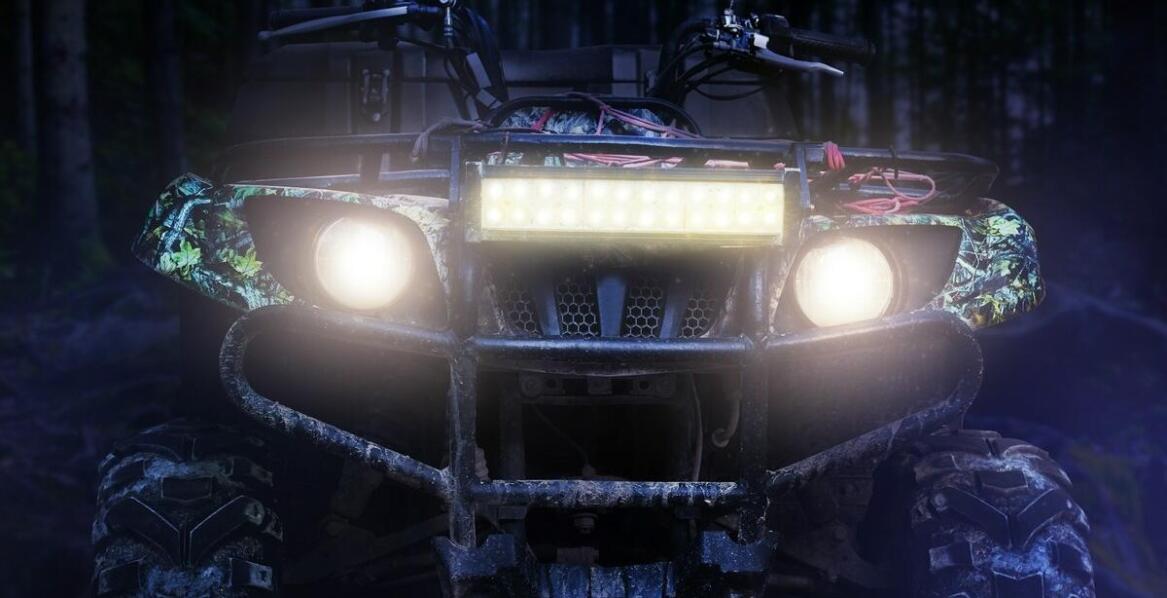Jak lampa do quada może zwiększyć funkcjonalność tego pojazdu?