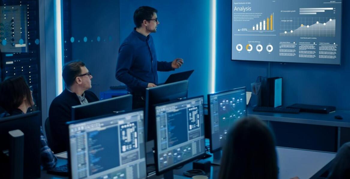 Integracja oprogramowania klienta z LED ekranami – korzyści dla firm