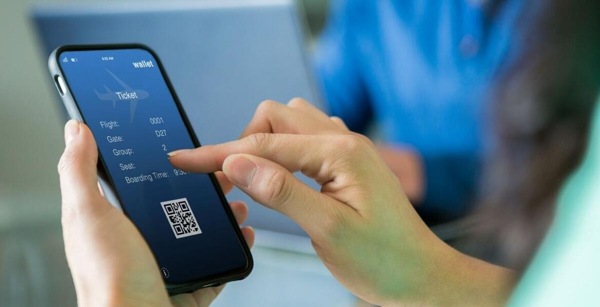 Jakie są najlepsze praktyki przy planowaniu podróży z wykorzystaniem rozkładu lotów linii Smartwings?