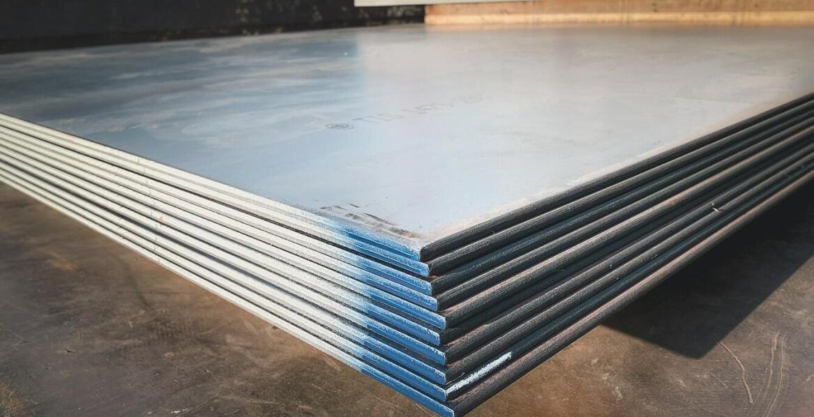 Profil 100x100x6 w renowacyjnych projektach – co warto wiedzieć?