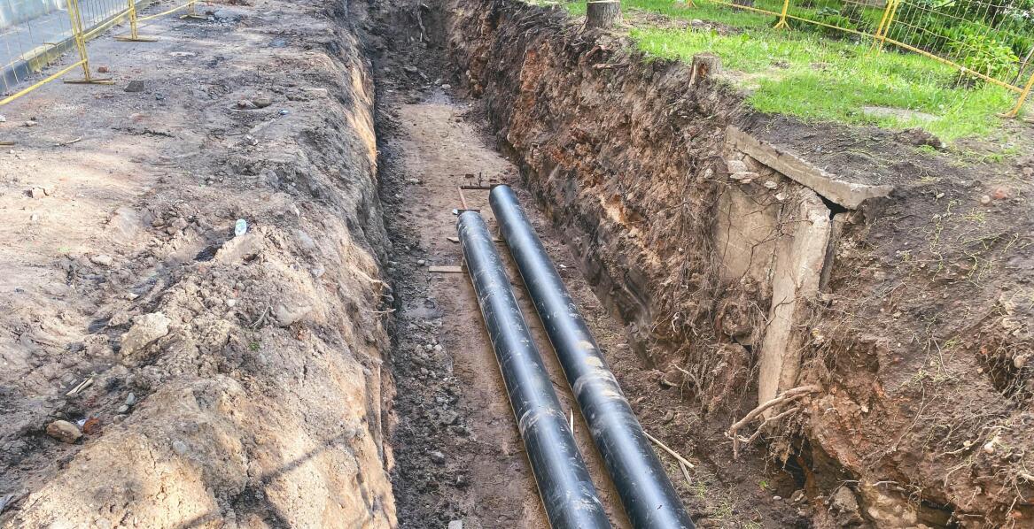 Liniowe wykopy pod kanalizację - znaczenie precyzji i dokładności