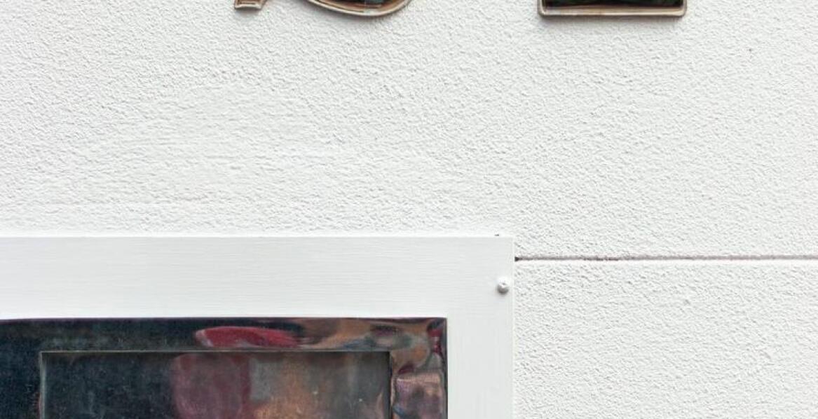 Jak metalowe cyfry mogą wpłynąć na postrzeganie Twojego budynku?