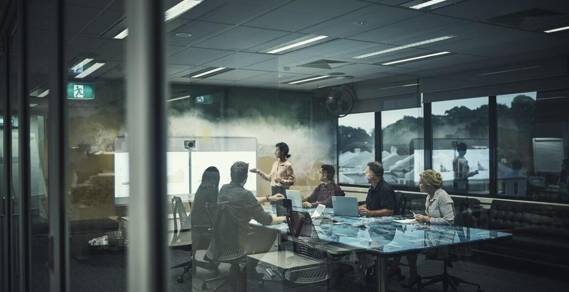 Jakie korzyści przynosi współpraca z ekspertami zewnętrznymi w zakresie audytu IT?