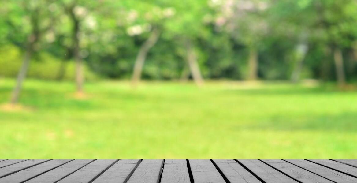 Szeroki wybór desek tarasowych i estetyka ogrodu