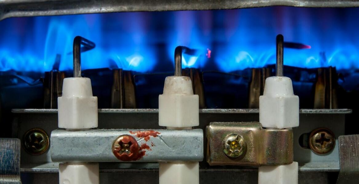 Pirotechniczne zapalniki – jak wybrać najlepszy model do danego wydarzenia?