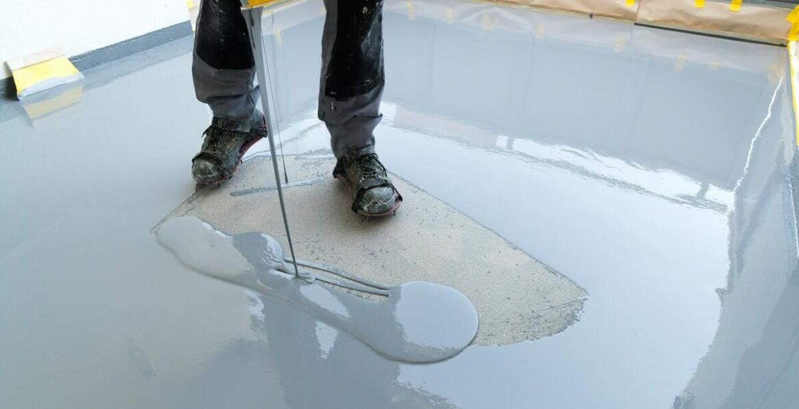 Jakie są główne wyzwania związane z uszczelnianiem betonowych szamb?