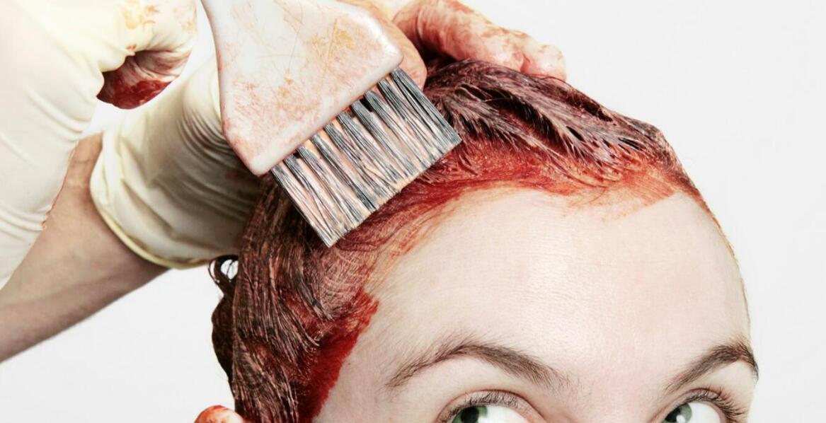 W jaki sposób objawia się uczulenie na farbę do włosów?