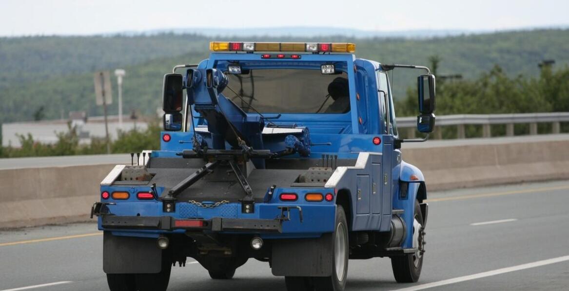 Jak technologie wpływają na efektywność holowania TIR-ów?