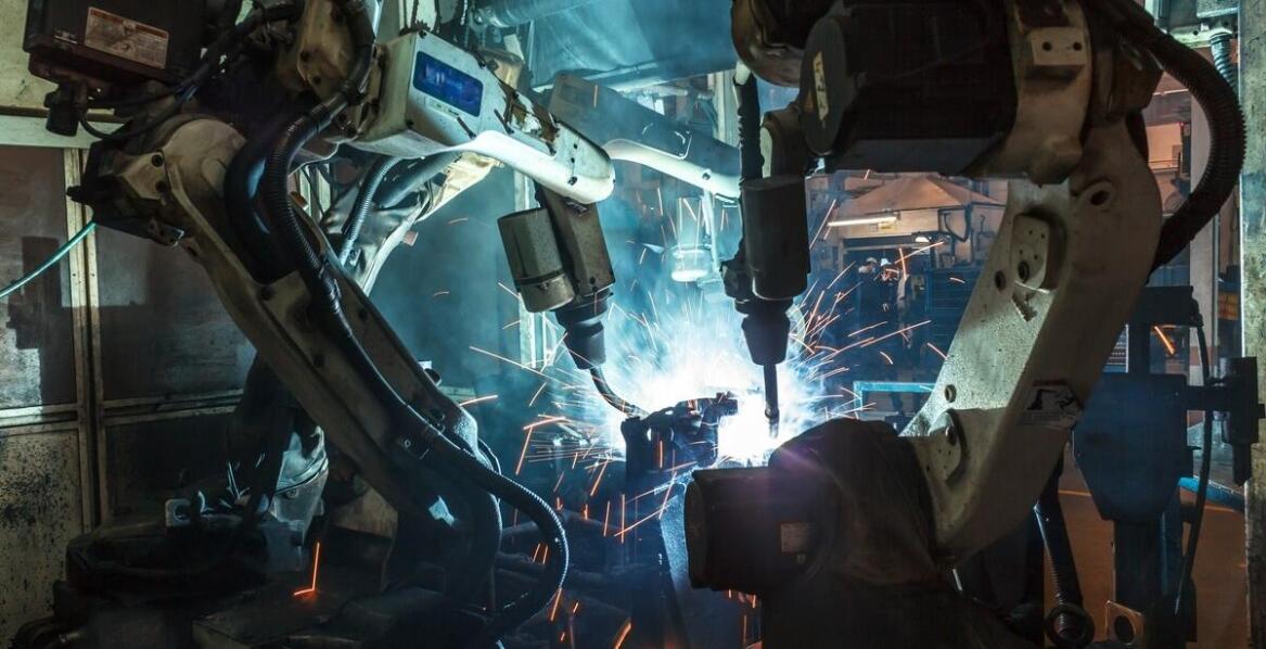 Wpływ nowoczesnych technologii na jakość usług spawalniczych