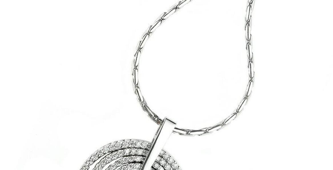 Jakie elementy personalizacji oferuje zodiakalna nowoczesna biżuteria?