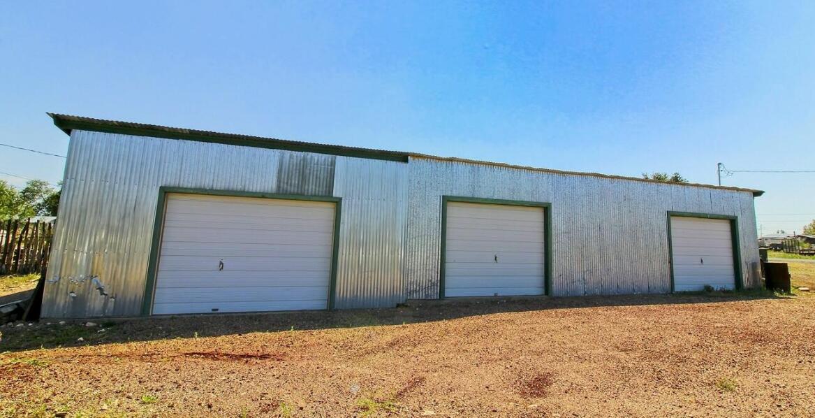 Dlaczego warto zwrócić się do specjalistów przy wyborze blaszanego garażu używanego?