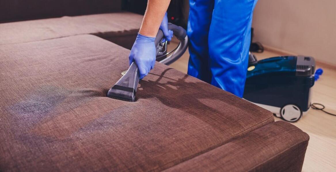 Efektywne metody prania tapicerek - na czym polega skuteczność ich?