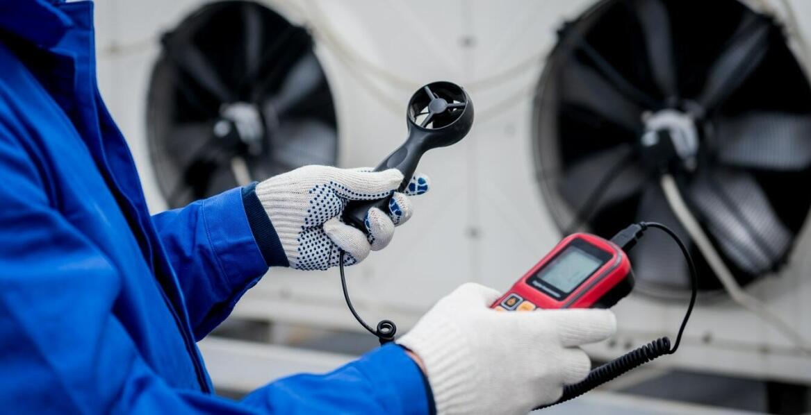 Zalety korzystania z profesjonalnych usług do pomiaru środowiska pracy