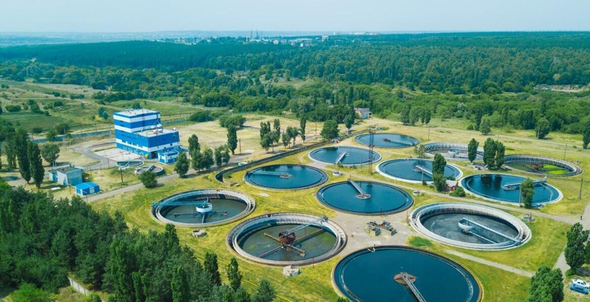 Zastosowanie retencyjnych rozwiązań w projektowaniu nowoczesnych oczyszczalni
